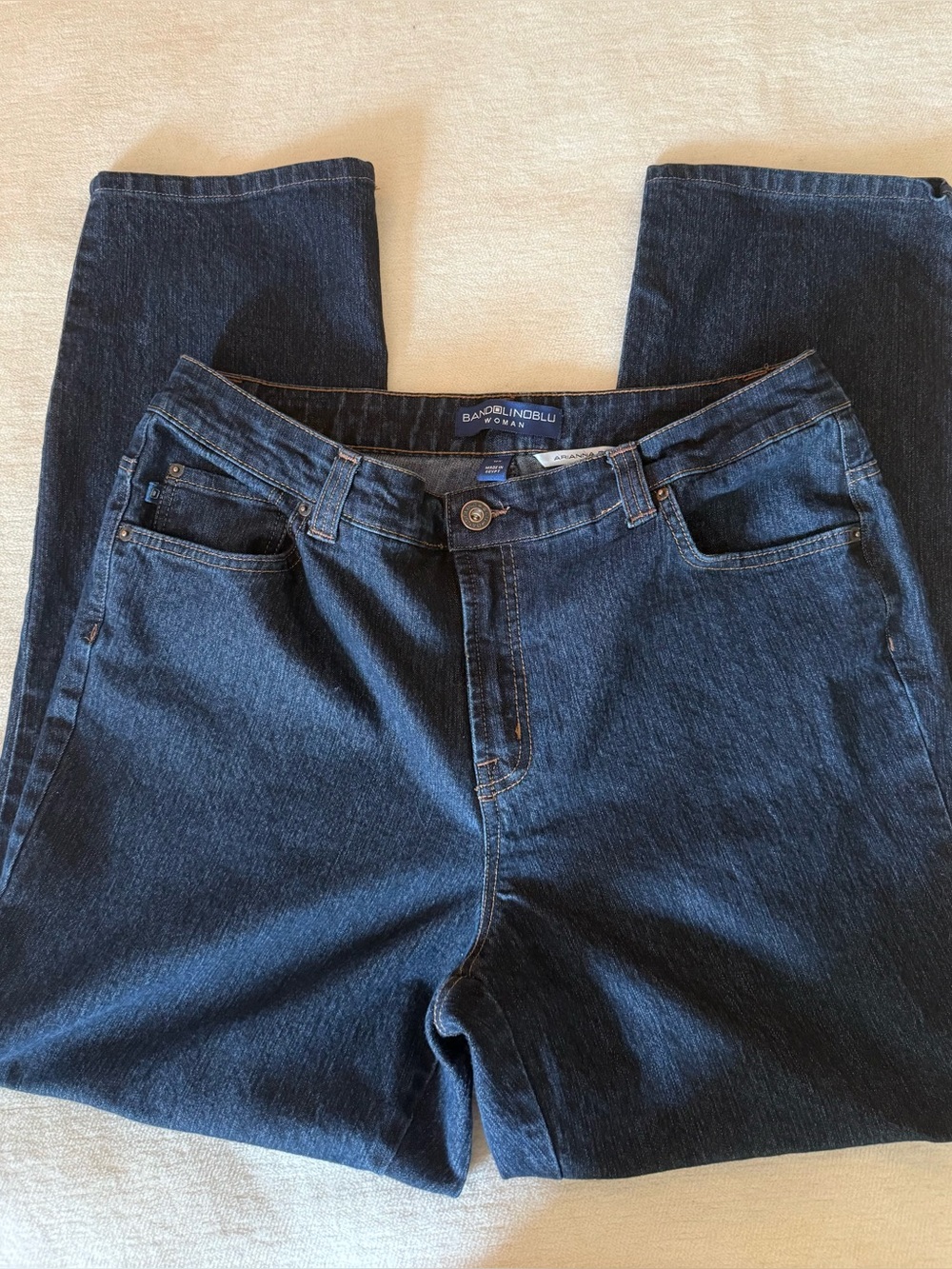 Bandolino Women”s Darkwash Navy Straight-Leg Jeans